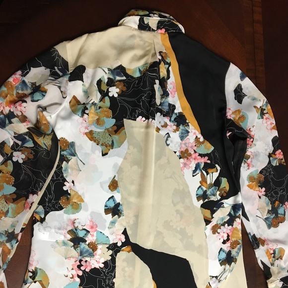 button down shirt - Picture 3 of 5